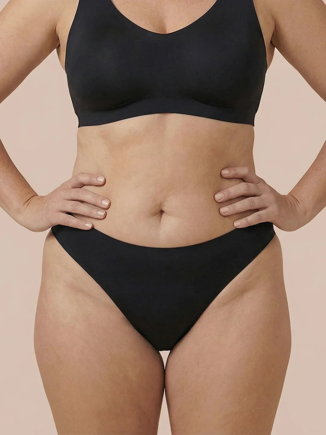 Brazilian sin costuras | Pérdida de orina ligera | Ultra suave y sin costuras | 100% a prueba de fugas y algodón orgánico | Negro