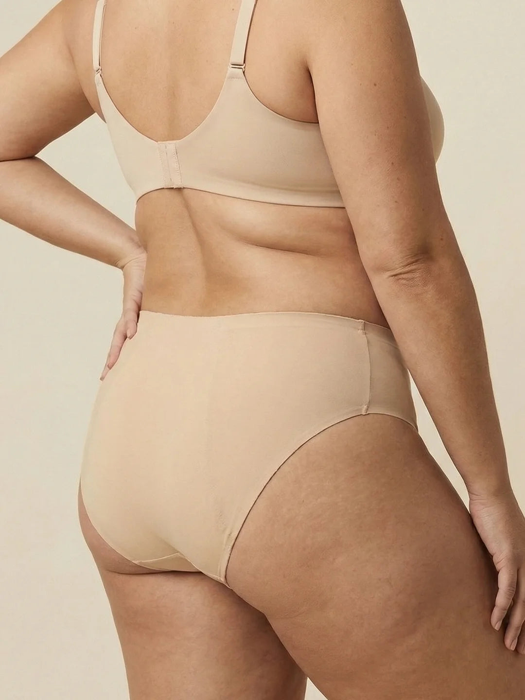 High Waist Brief | Para pérdidas de orina abundantes | Ultra suave y sin costuras | 100% a prueba de fugas y algodón orgánico | Albaricoque