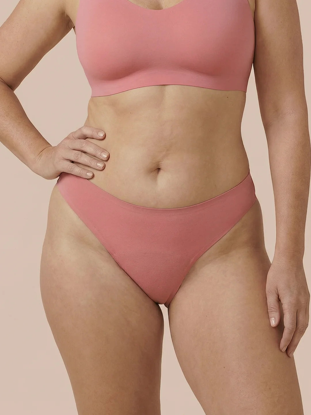 Brazilian Sin Costuras | Pérdida de orina leve | Ultra suave y sin costuras | 100% a prueba de fugas y algodón orgánico | Rosa